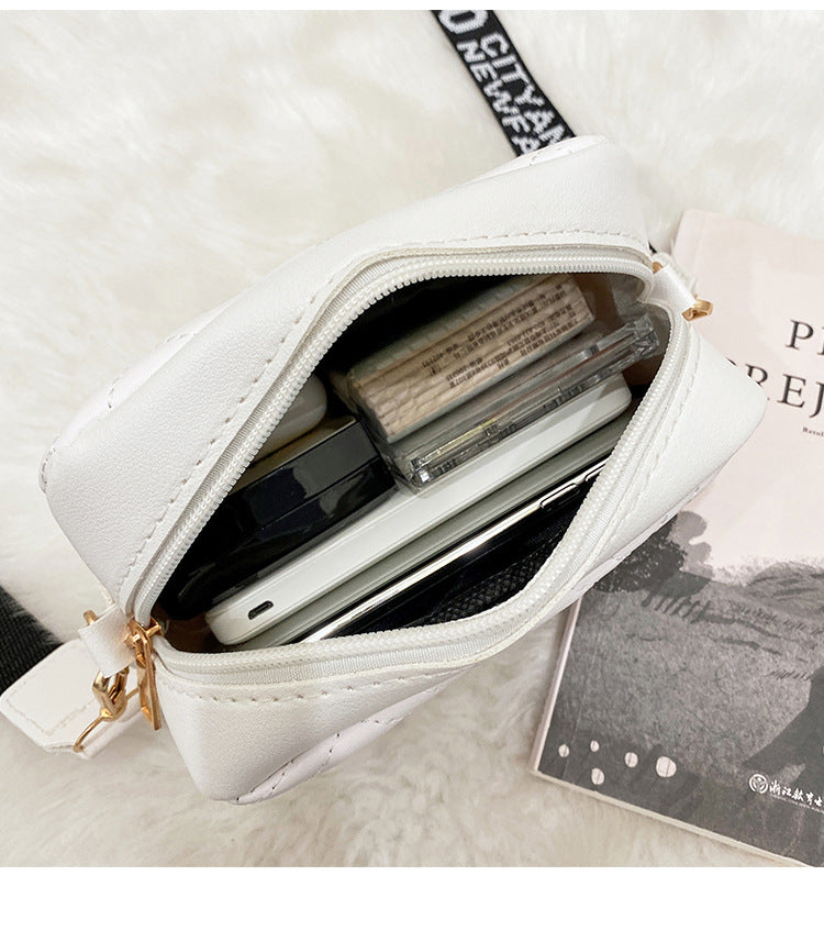 SPORTS STRAP CROSSBODY BAG