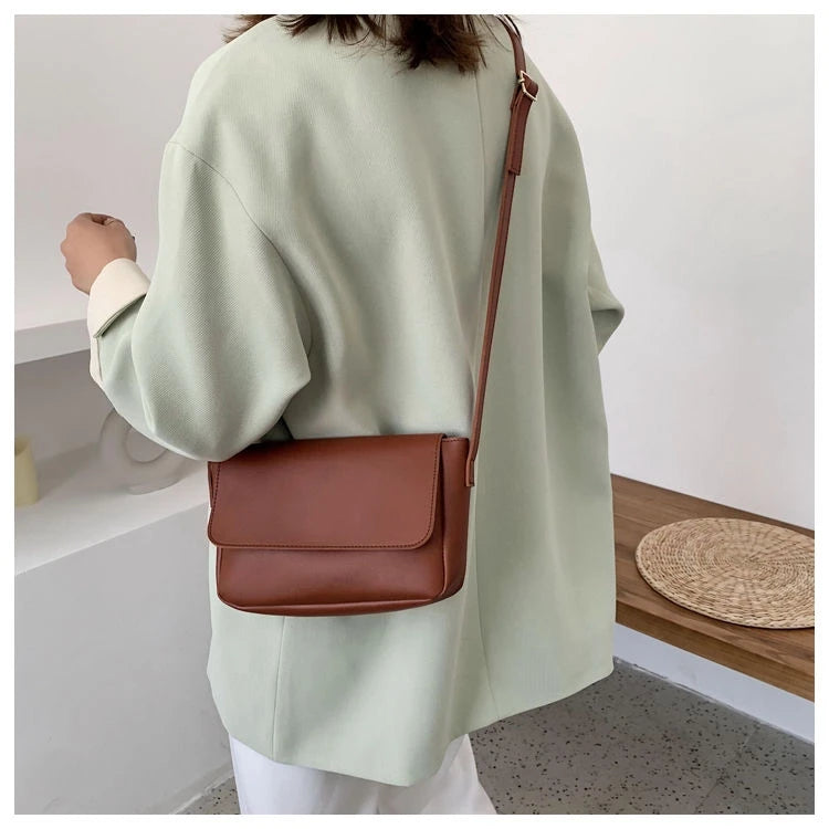 ADJUSTABLE STRAP PLAIN MAGNETIC BUTTON BAG - (57-BR)