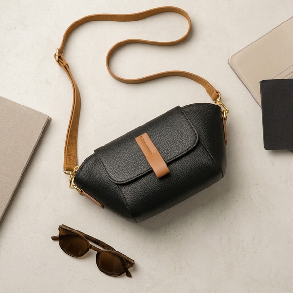 CROSSBODY BAGS