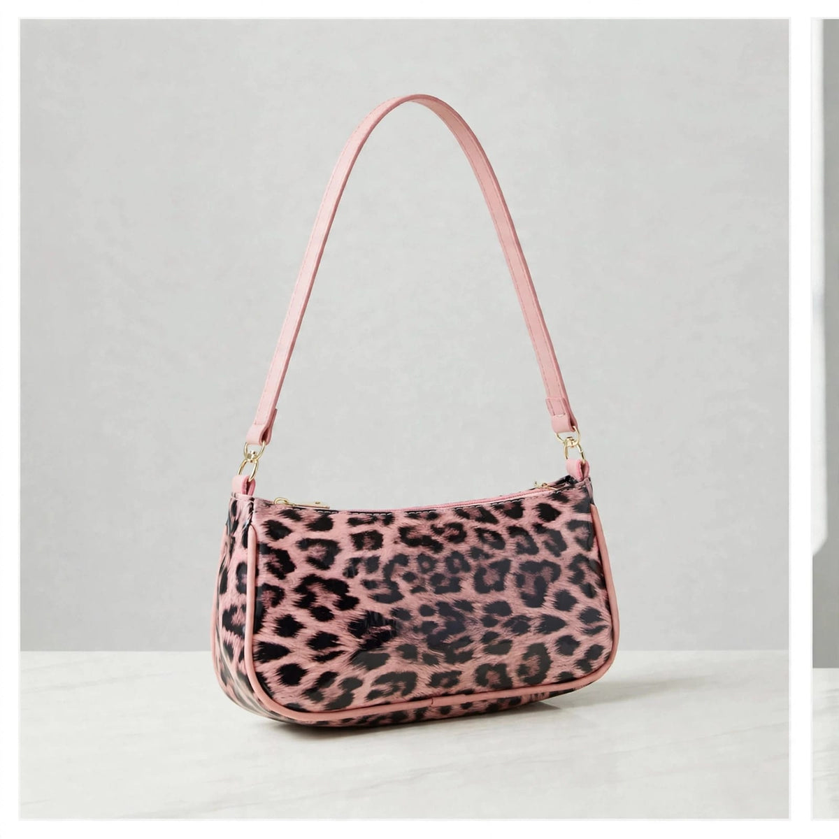 LEO SHOULDER BAG