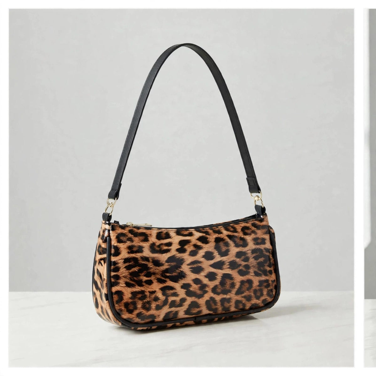 LEO SHOULDER BAG