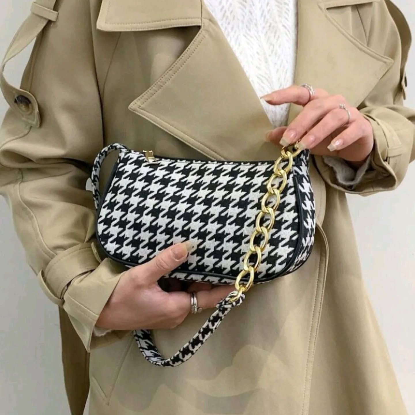 CHIC HOUNDSTOOTH SHOULDER BAG - (CHIC)