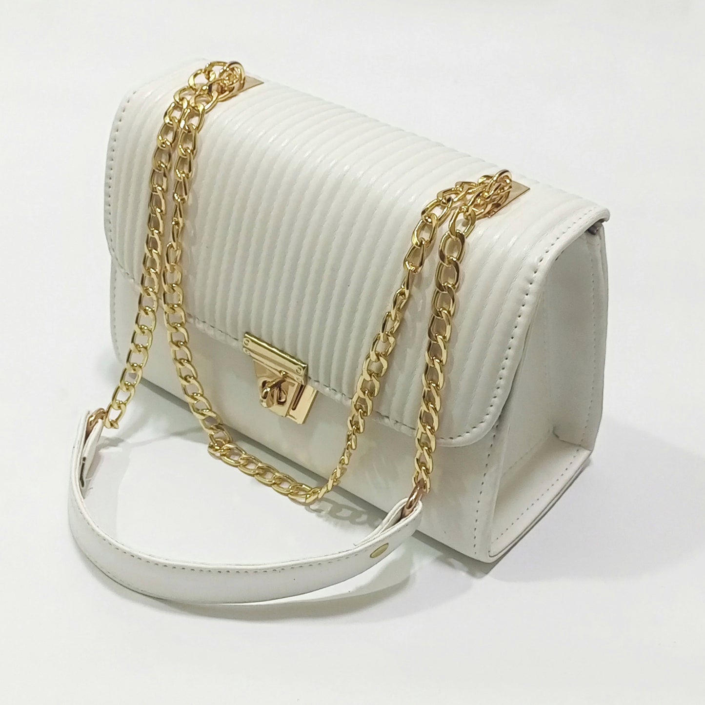 CHAIN STRAP SHOULDER BAG (SPZ - W)