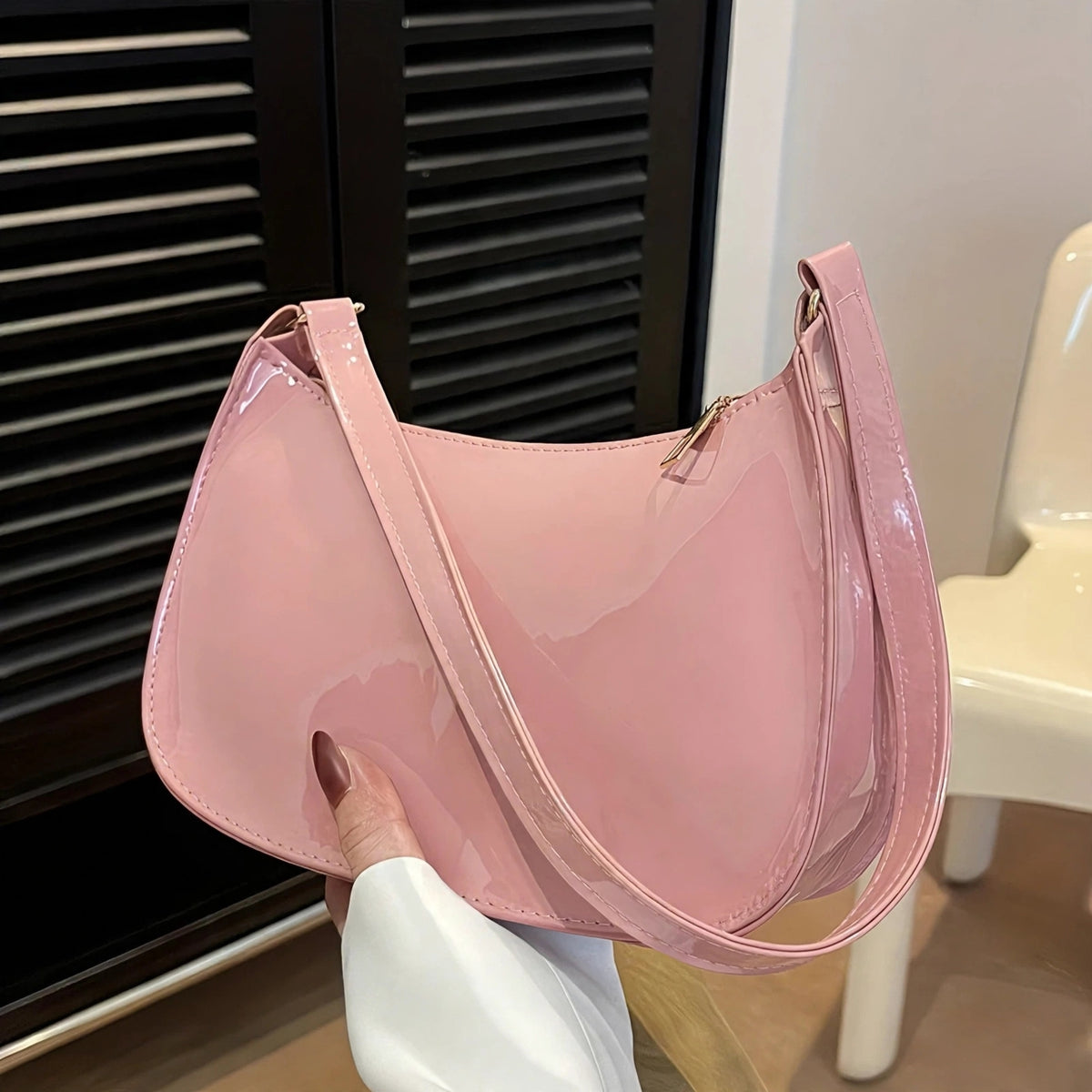 PATENT GLOSS SHOULDER BAG (LUNA)