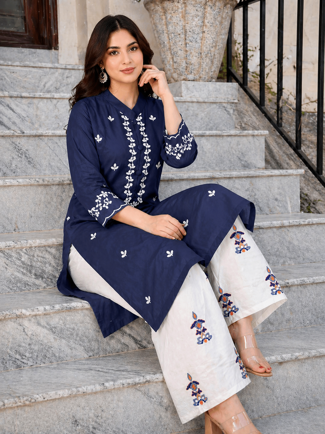 EMBROIDERED 2PC